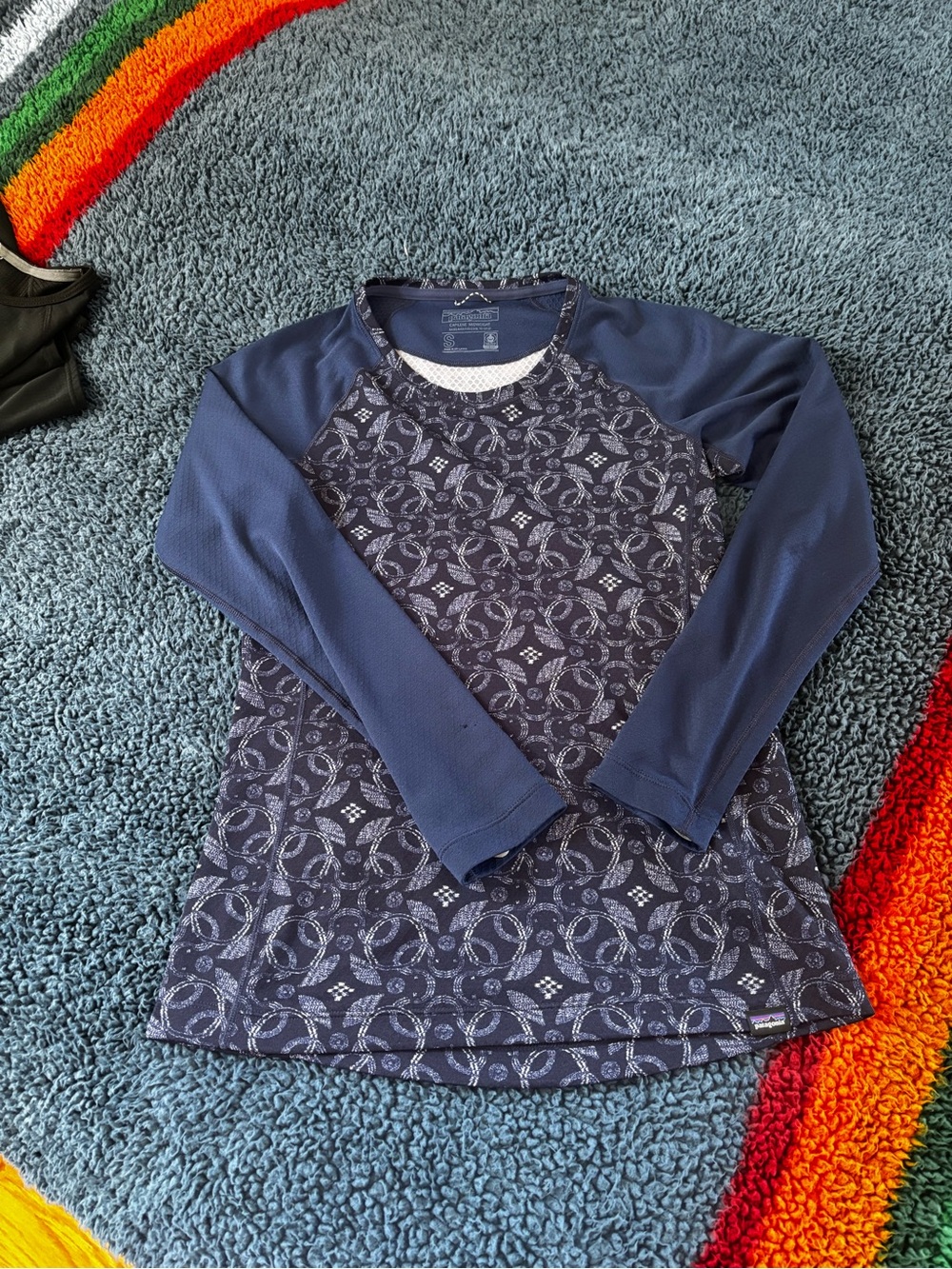 Patagonia Navy Blue and White Patterned Capilene Midweight Top